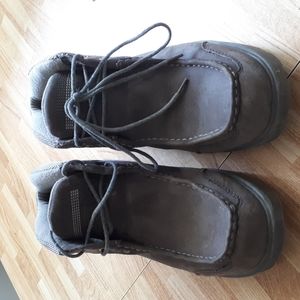 Timberland grey suede chukkas